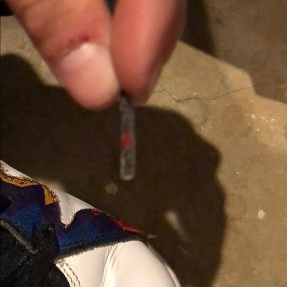 Jordan 6 “ ugly Christmas sweater” - Picture 6 of 8